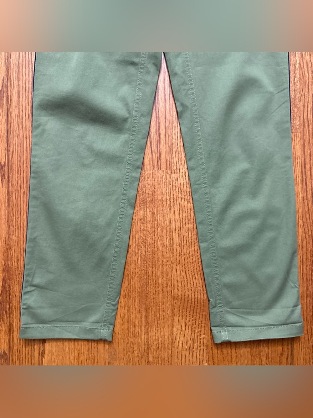 LOFT Modern Chino Crop pants in Olive Green with Side Stripes size 0 - Picture 5 of 12